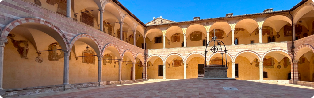 Chiostro della Basilica di San Francesco ad Assisi
